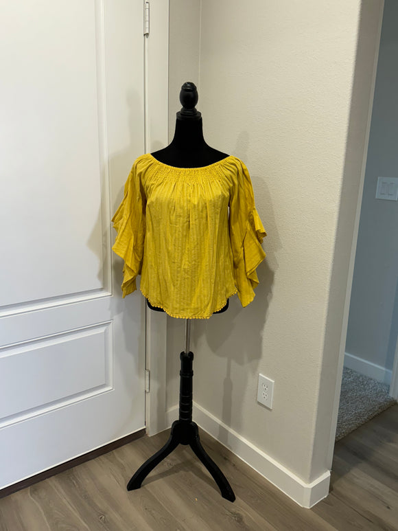 Flutter sleeve top